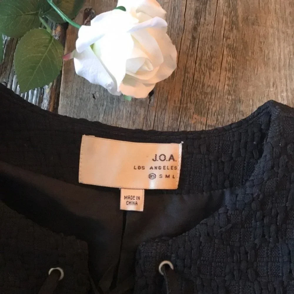 J.O.A. Los Angeles Tweed Lace-Front LBD Size XS - Picture 8 of 8